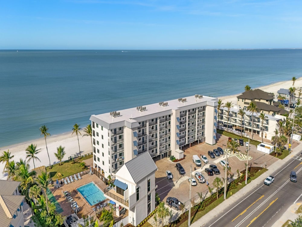 Seaside 2 by Distinctive Beach Rentals
