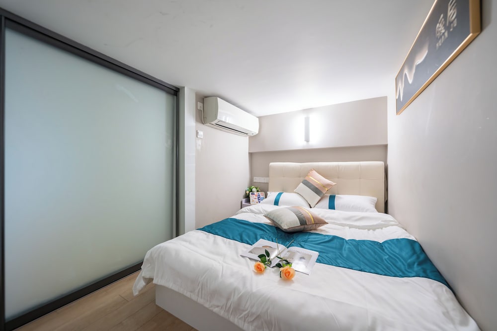 Shanghai Hills & Wanye Prime Stay