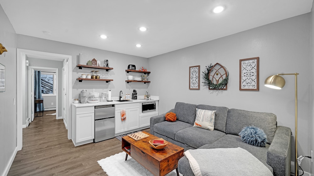 Fairbanks Fox Den 2 Bedroom Townhouse