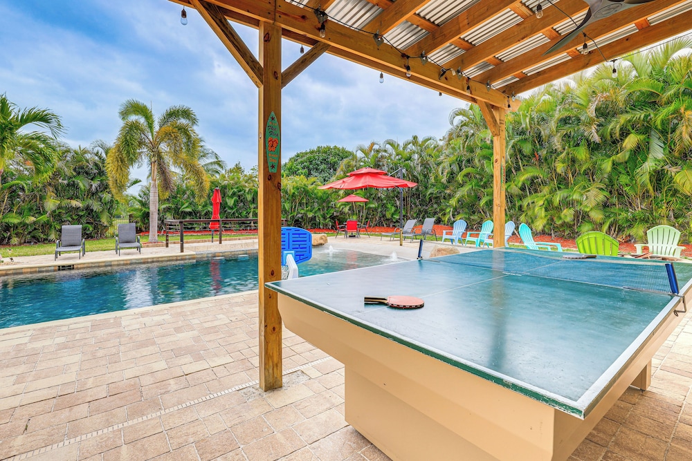 Pool & Spa: Spacious Port St Lucie Villa!