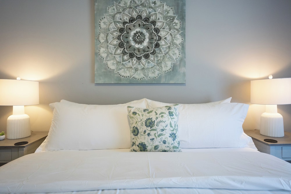 Adorable Bungalow Near Tybee Beach