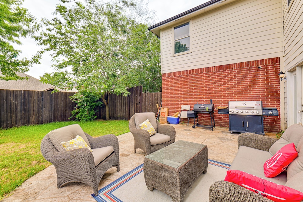 Shop, Play & Explore: Family Home in Allen