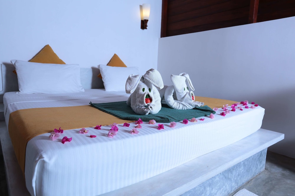 Lagoon Paradise Beach Resort