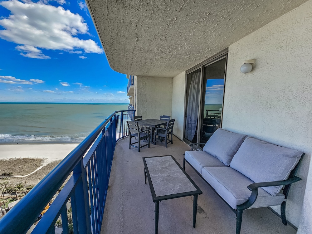 1707 Brighton, impressively remodeled, 3 bedroom ocean view 3 Condo