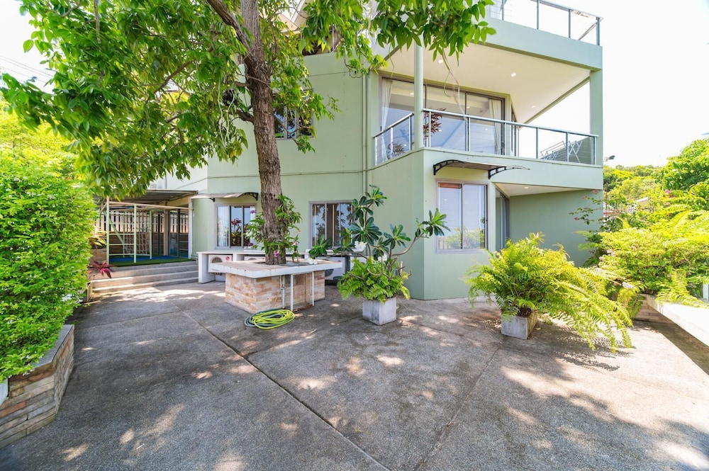 Seaview Villa with Pool & Kids Zone V223