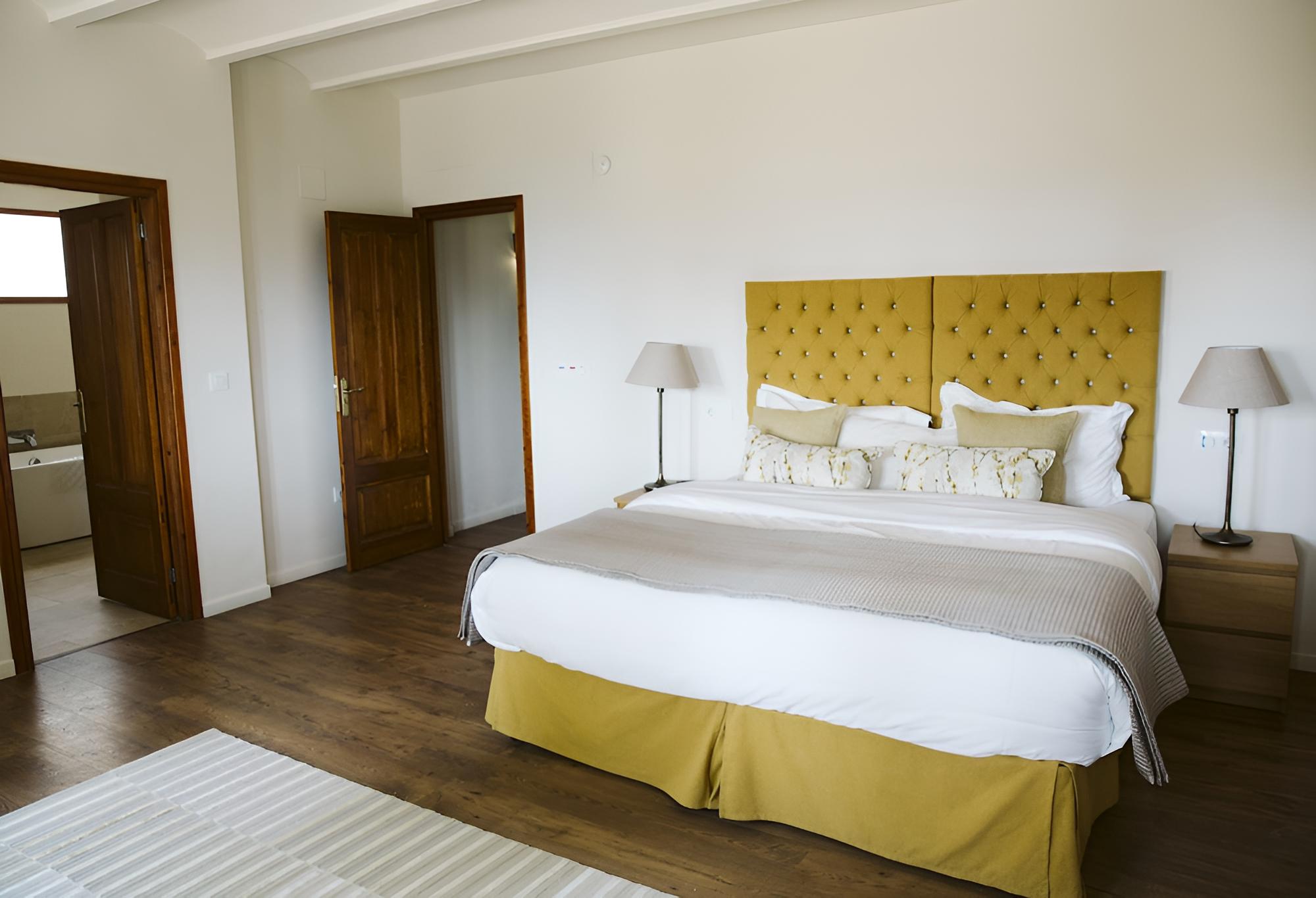 La Escondida Singular's Hotels & Restaurants