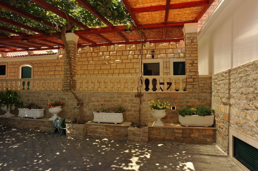 Photo 13