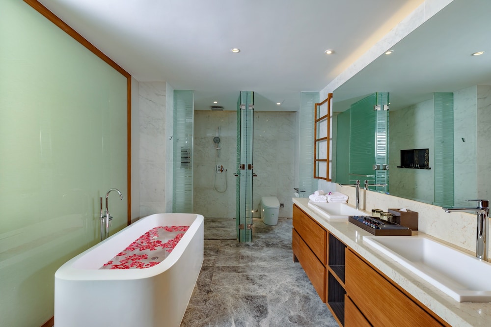 The Aquila Villa