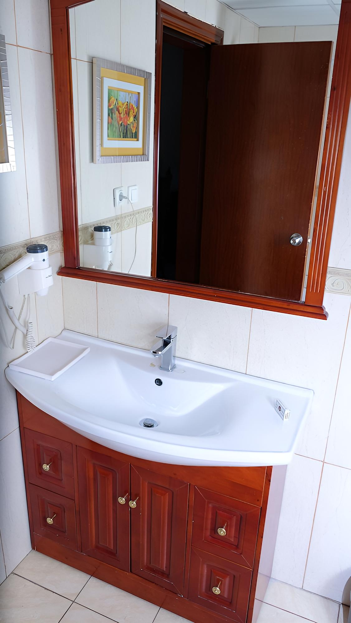 Siyonat Hotel