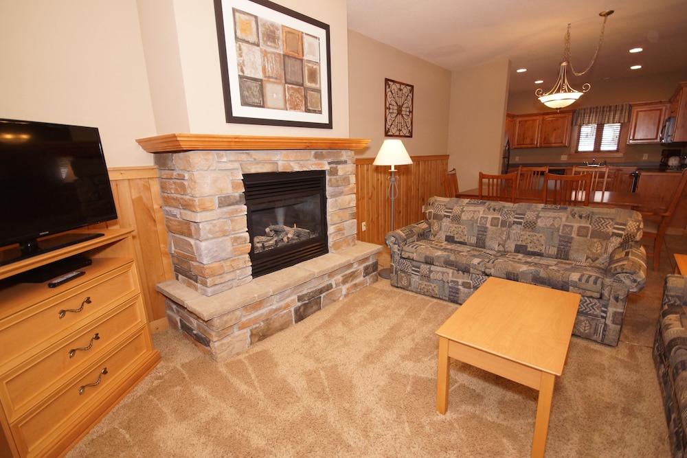 Kavanaugh's Sylvan Lake Resort