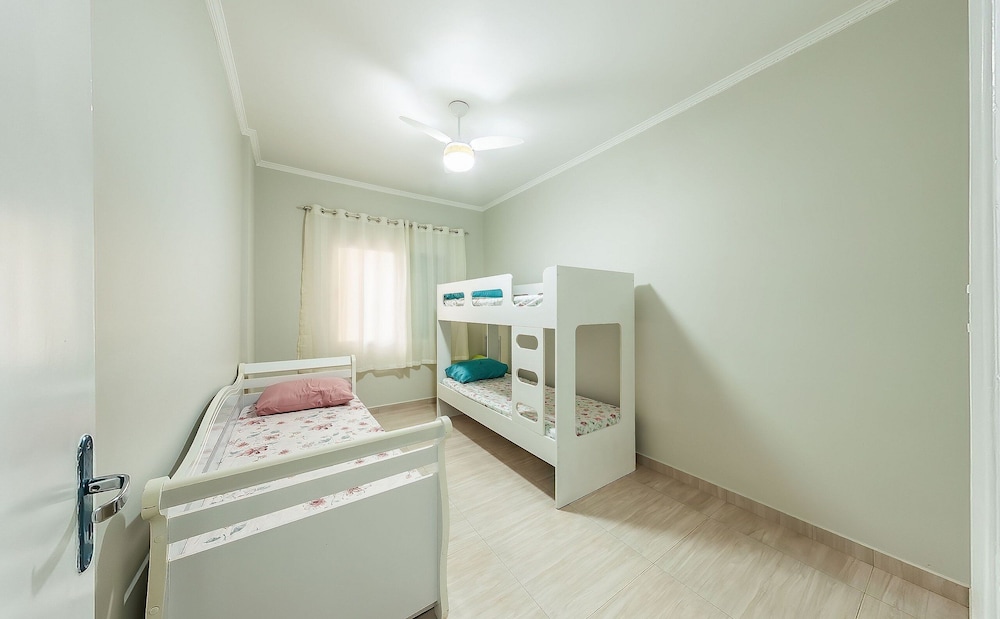 Charmoso Apto com piscina no Caiçara
