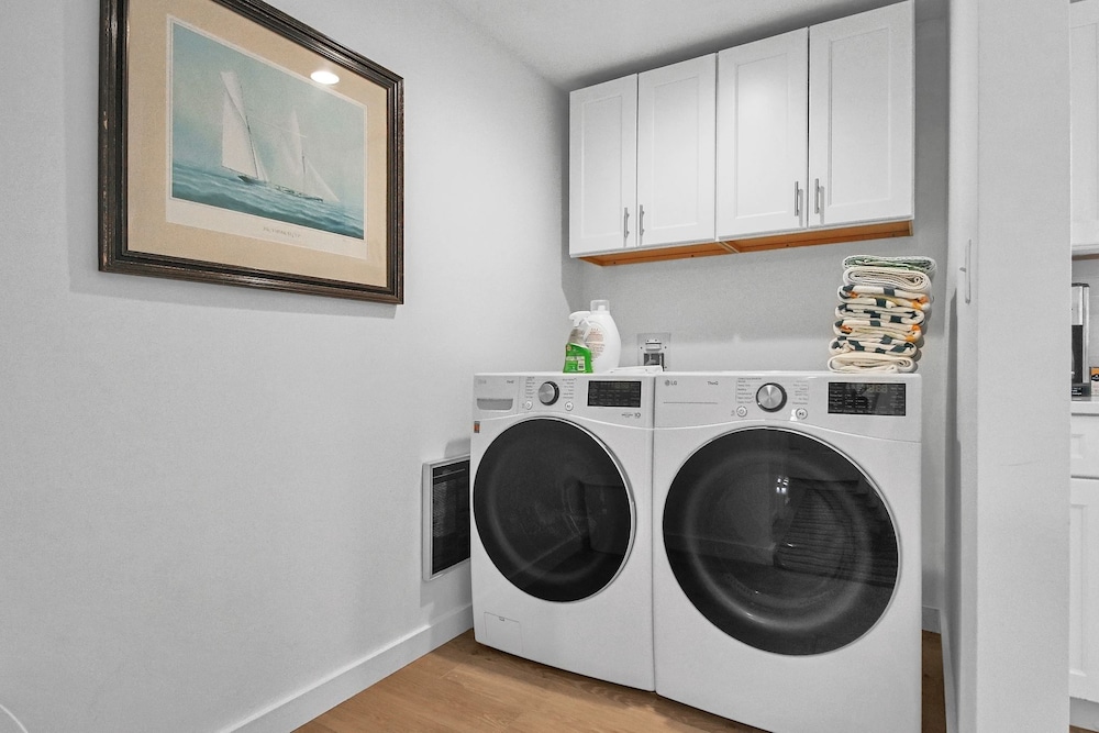 Charming 3br Home In Nantucket's Natural Beauty 3 Bedroom Home