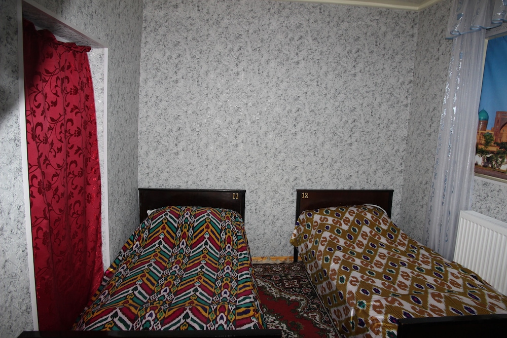 Payraviy Guest House - Hostel
