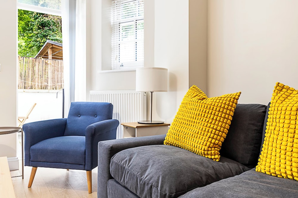 Charming and Modernised Edwardian Flat