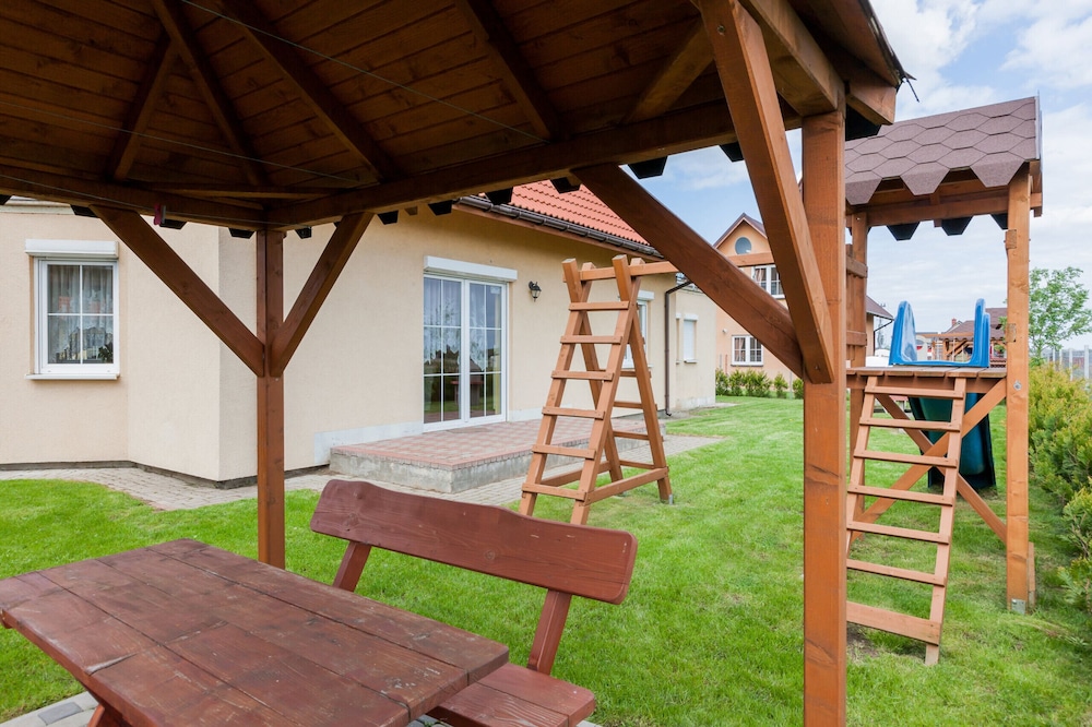 Holiday House Mewa by Renters view 4
