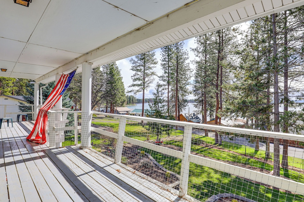 Steps to Pine Hollow Reservoir: Home w/ Fire Pit!
