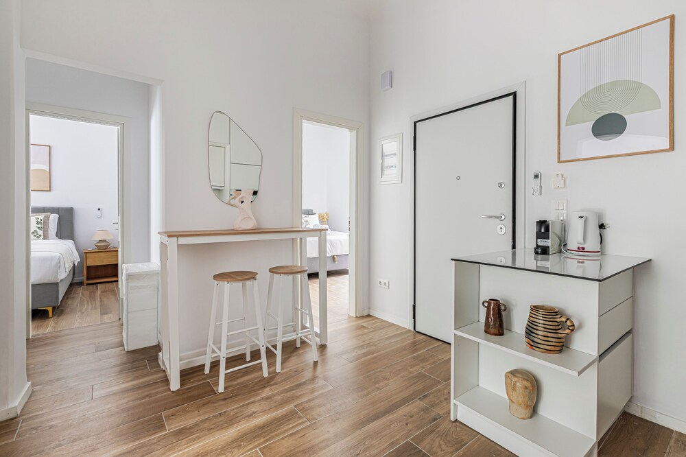 Chleo - Glamorous 2 BR Apt. in Athens