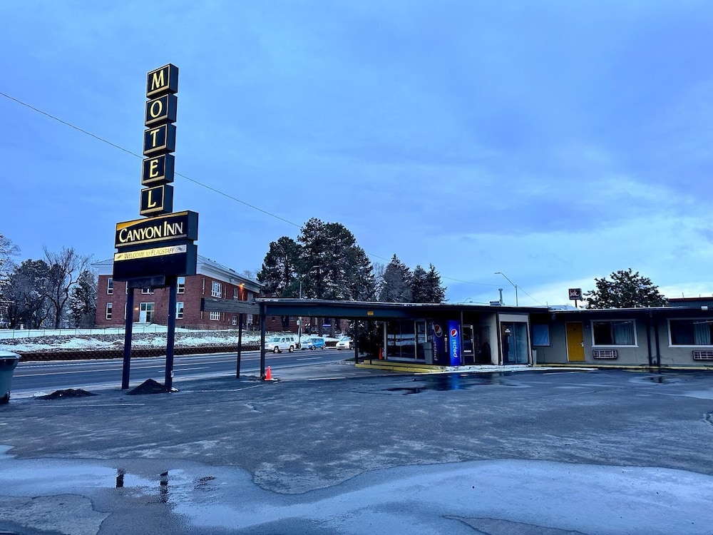 Canyon Inn Motel view 5