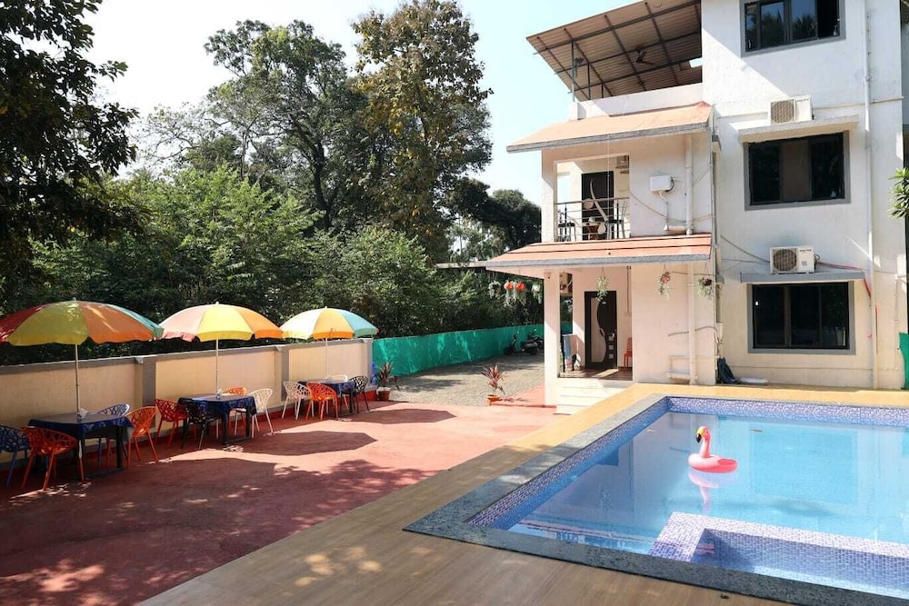 Coastal Gateway Resort, 3 min walk to Nagaon Beach