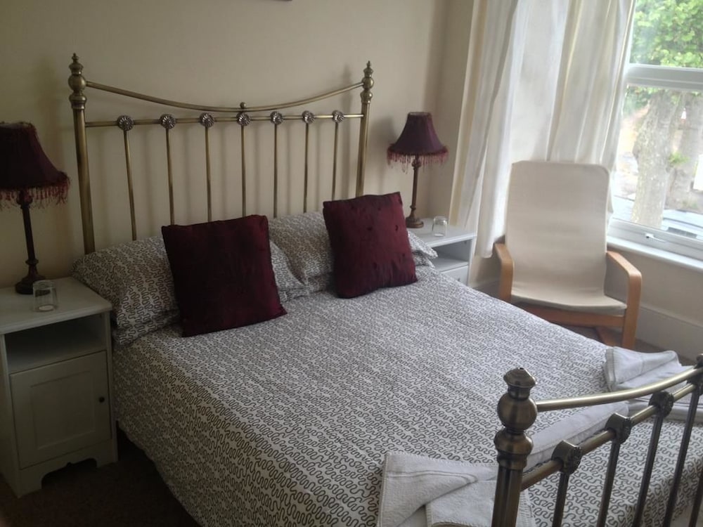 Malvern Lodge Guest House
