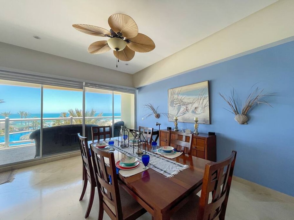 Beachfront Condo With Pools Beach Access