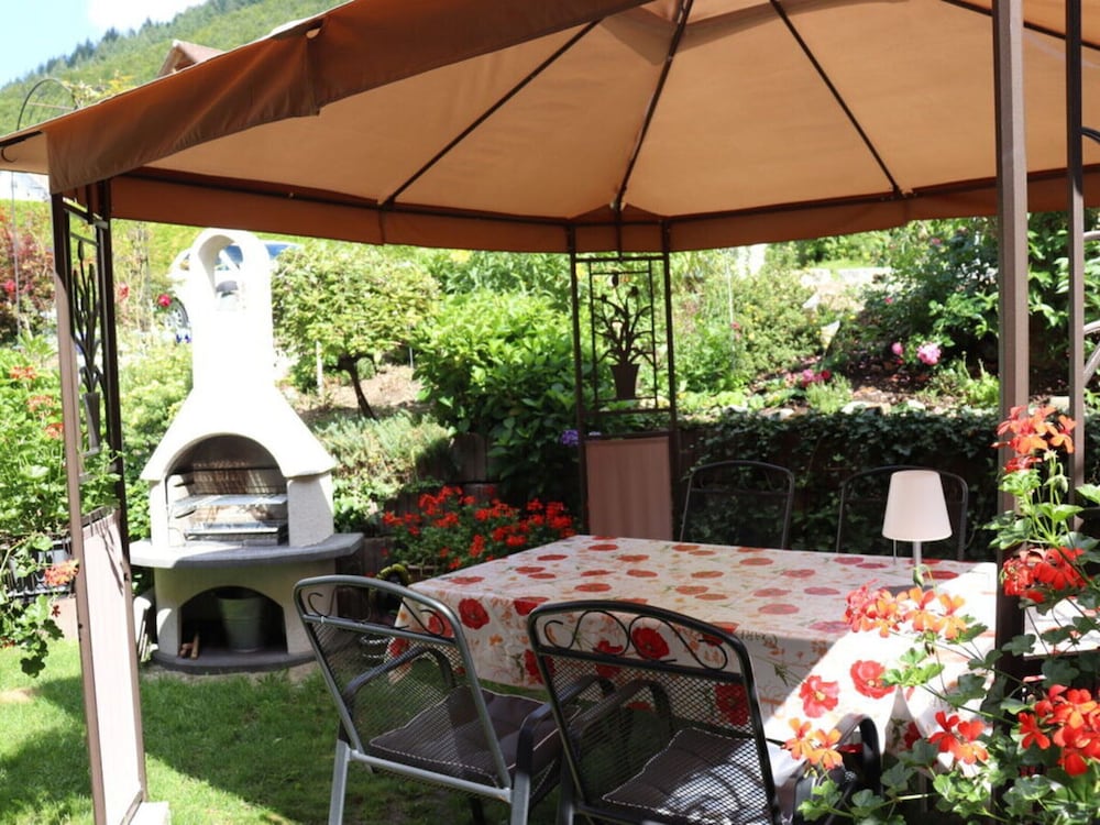 Haus Hiller Comfortable Holiday Residence