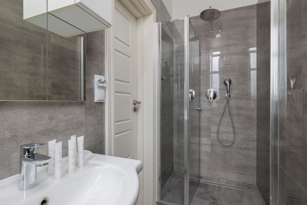 Luxury Apartment in Szczecin by Renters