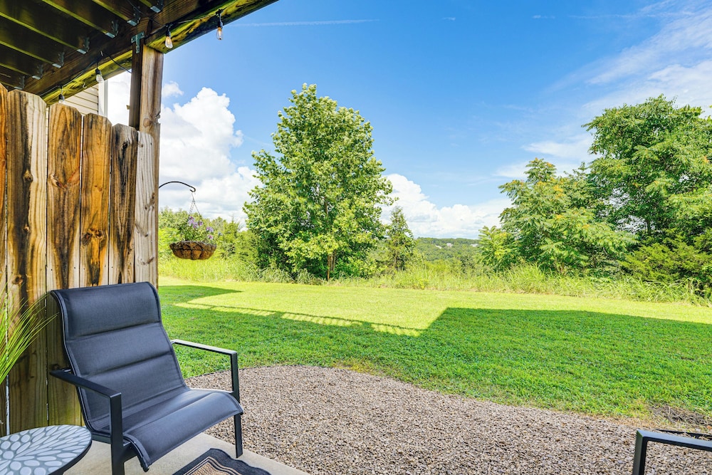 'groovy Games Getaway' Holiday Stay in Branson!