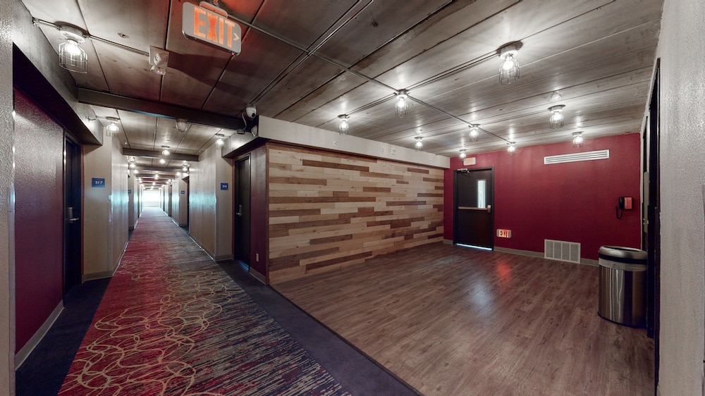 voco College Station Aggieland by IHG