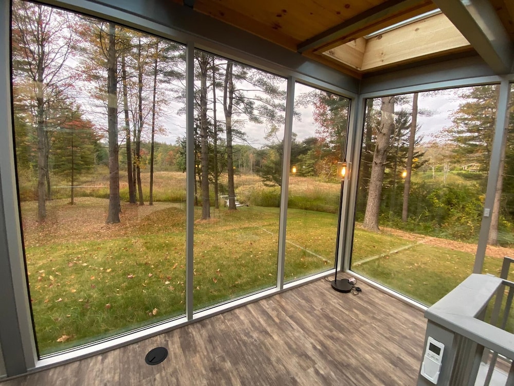 Brattleboro Vacations - Vermont Mirror House - Property Image 5