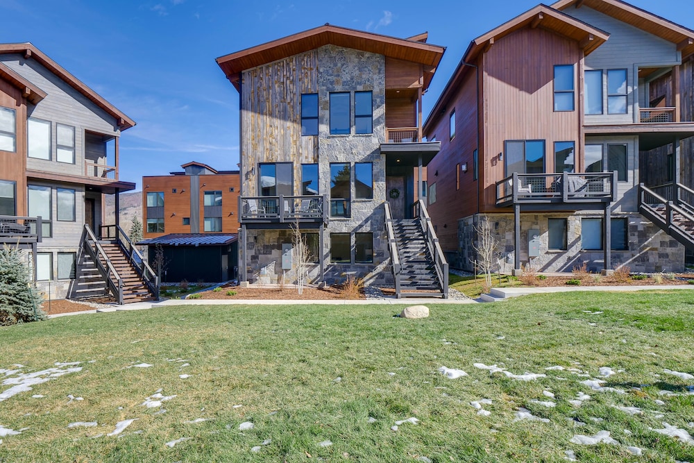 10 Mi to Ski: Mtn-view Gem in Silverthorne view 5