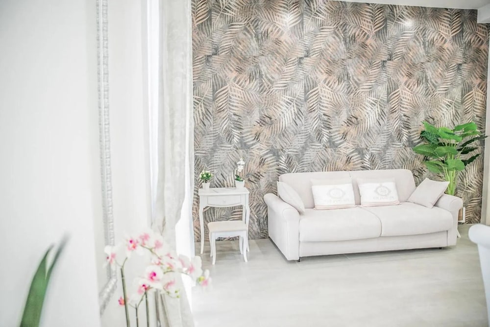 Central Luxury Apartment