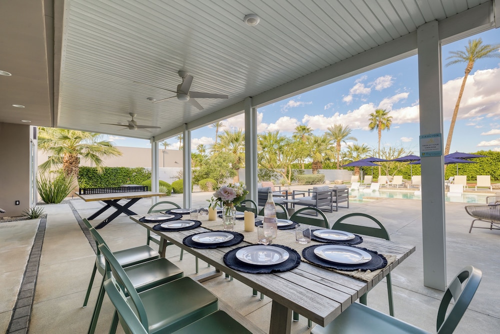 The Polo Villas by AvantStay – Modern Oasis Near Empire Polo Club