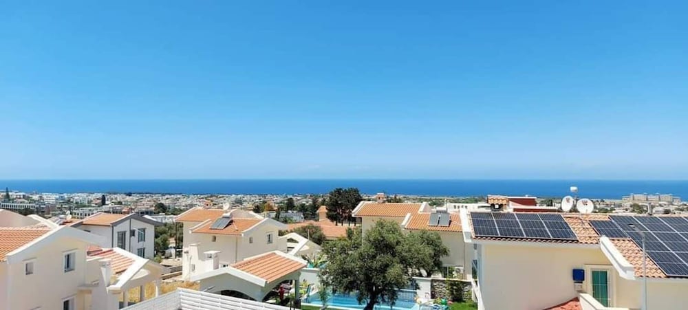 Charming 3-bed Semi Detached Villa in Alsancak