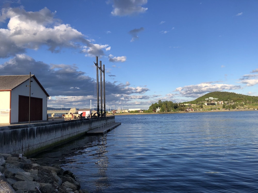 The Gaspé Bay Villa Near Forillion Park