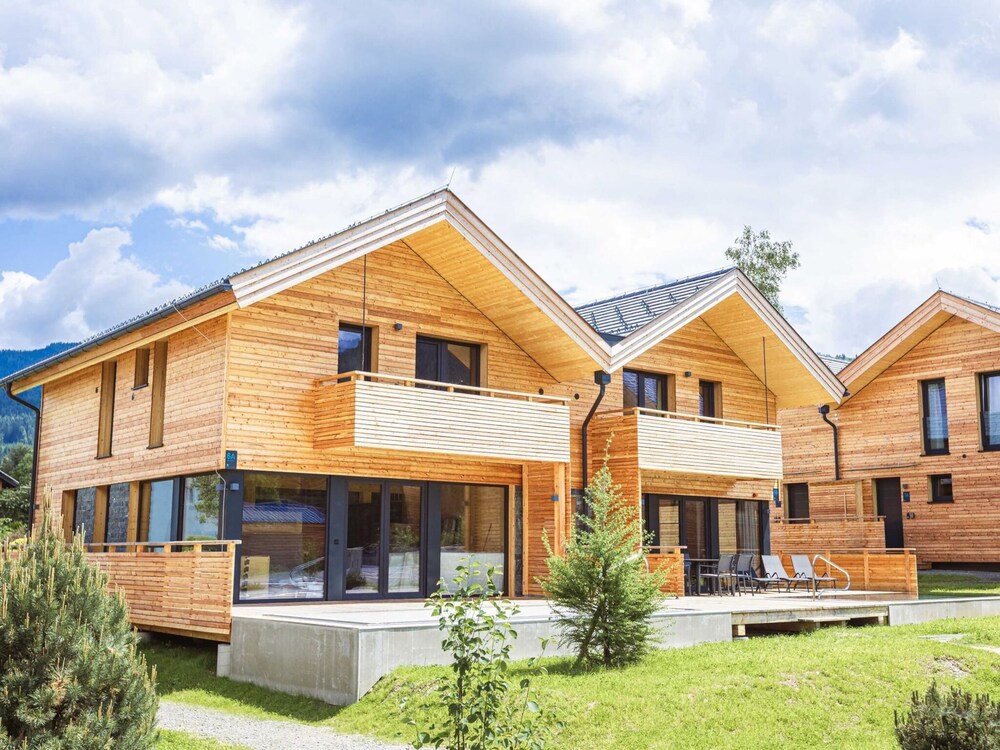 Attractive Holiday Home With Pool