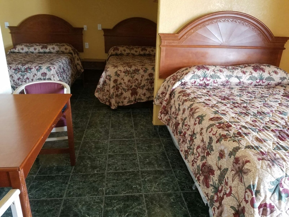 El Camino Motel - Property Image 24