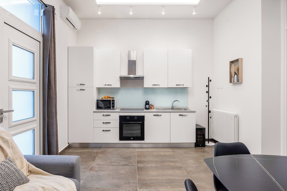 Casta Diva Fervore Apartments