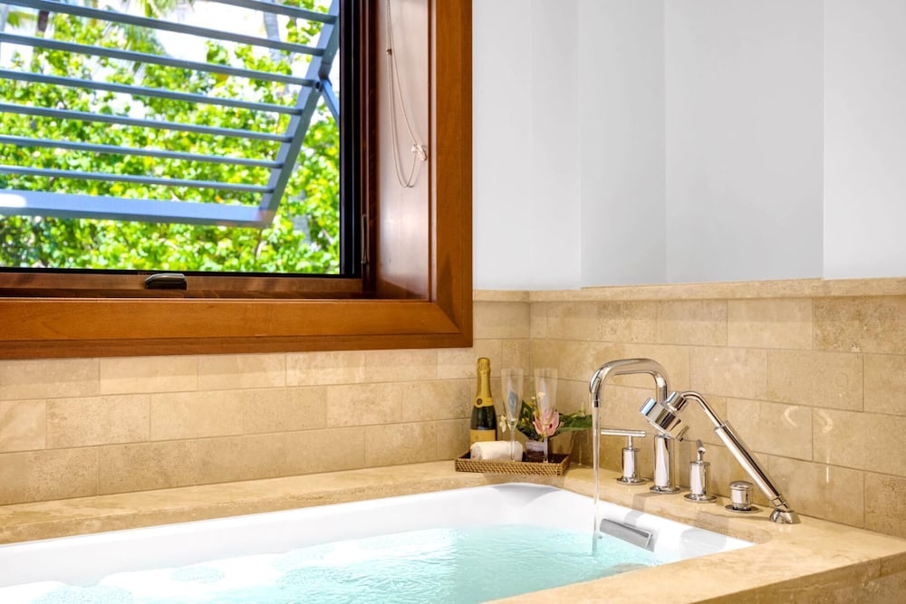 KBM Resorts Free CAR Luxury Oceanfront Villa at Montage Kapalua Bay Private Lanai and BBQ Mon-5203