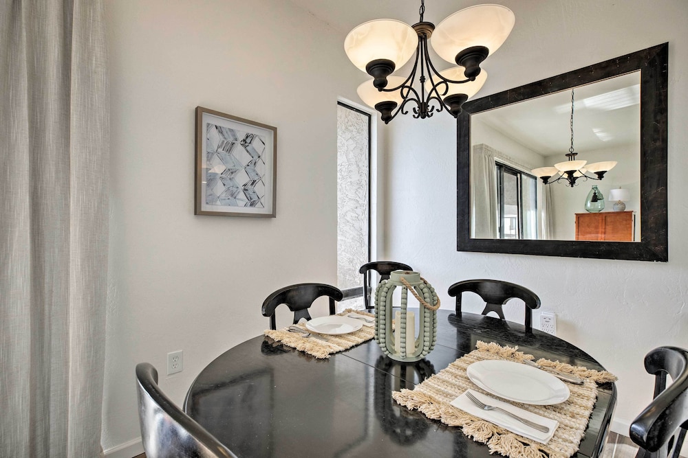 Modern Tempe Condo w/ Pool Access  4 Mi to ASU - Property Image 10