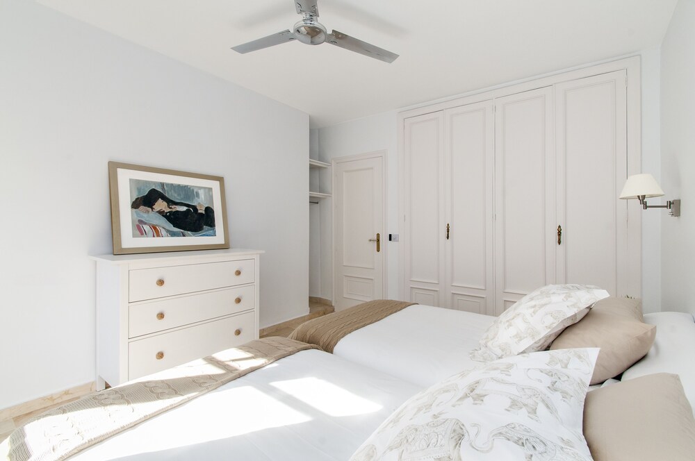 Genteel Home Iris view 4