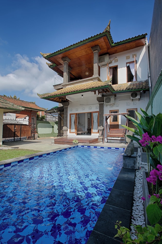 Villa Calgary Seminyak