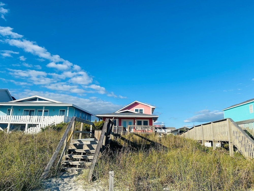 3/4 Time - 4 Br Home
