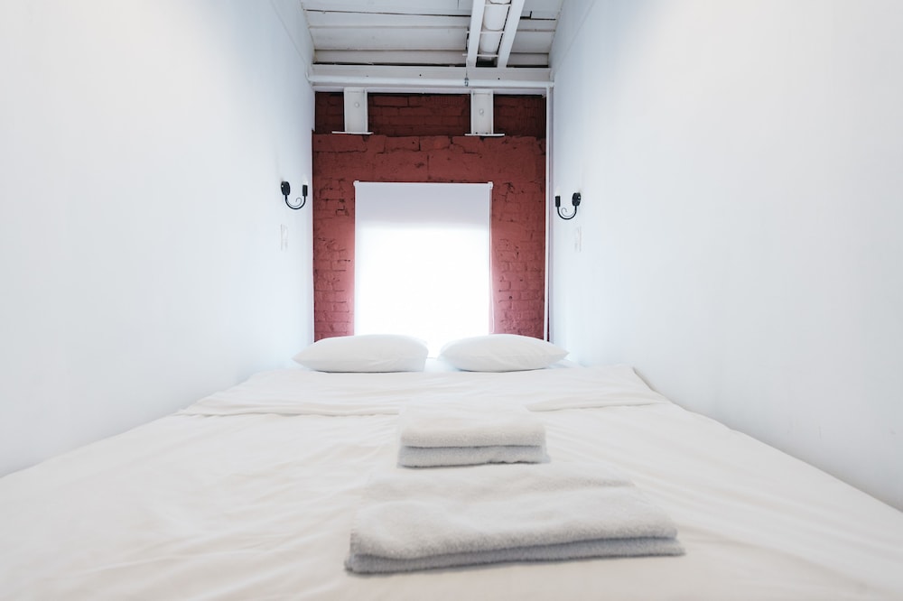 Keds Hostel & Coffee house