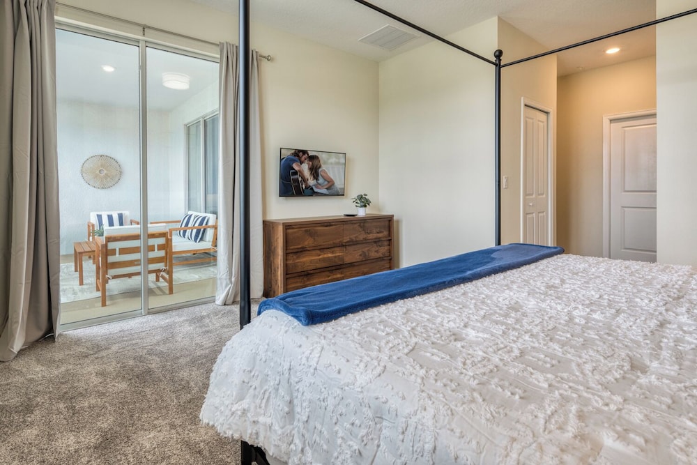 Champions Gate condos by UNE
