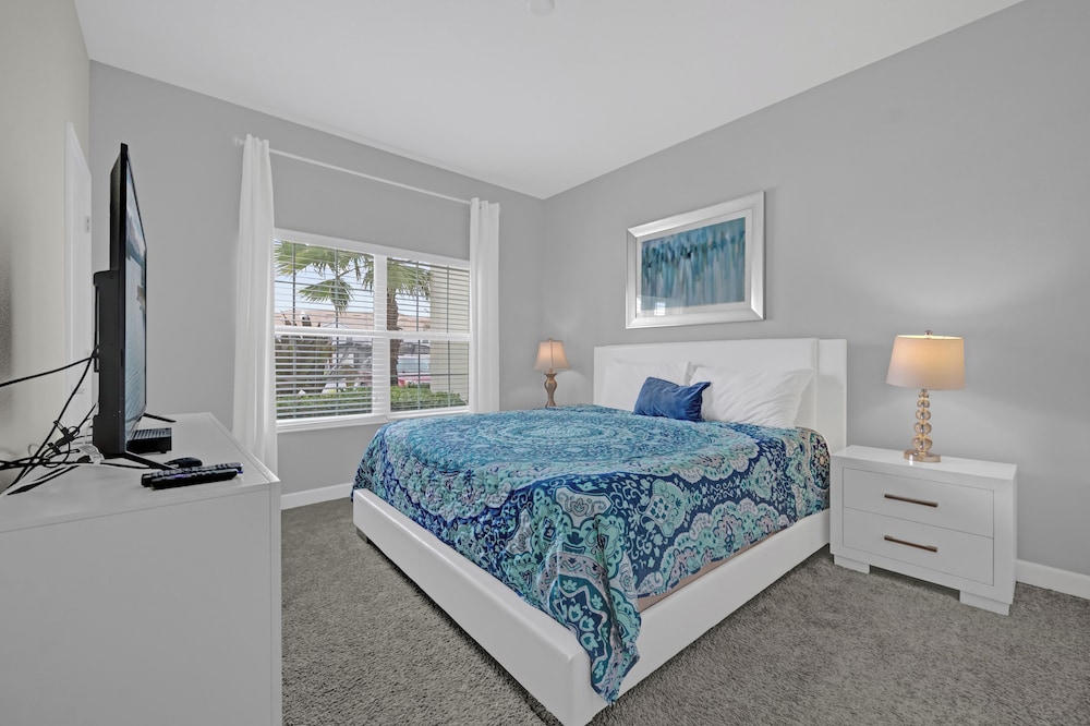 Luxury Davenport Home Perfect Family