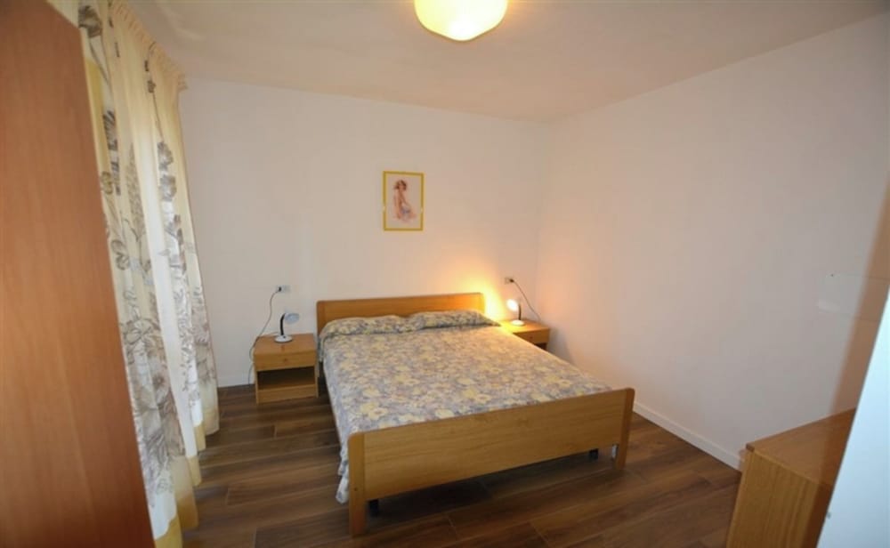 Nice Flat for for 4 Guests in a Residence With Common Pool in Lignanoriviera
