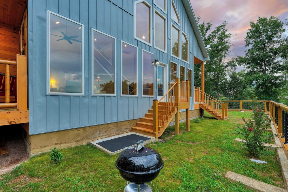 Hot Tub, Game Room & Views Near Downtown Gatlinburg Perfect Too by Avantstay