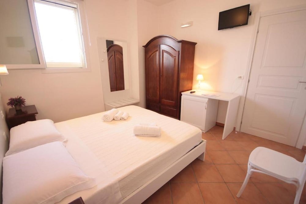 Solaris Torre Lapillo Guesthouse