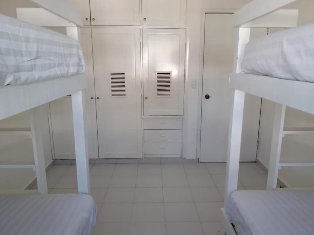 Las Palmas Hostal - Hostel